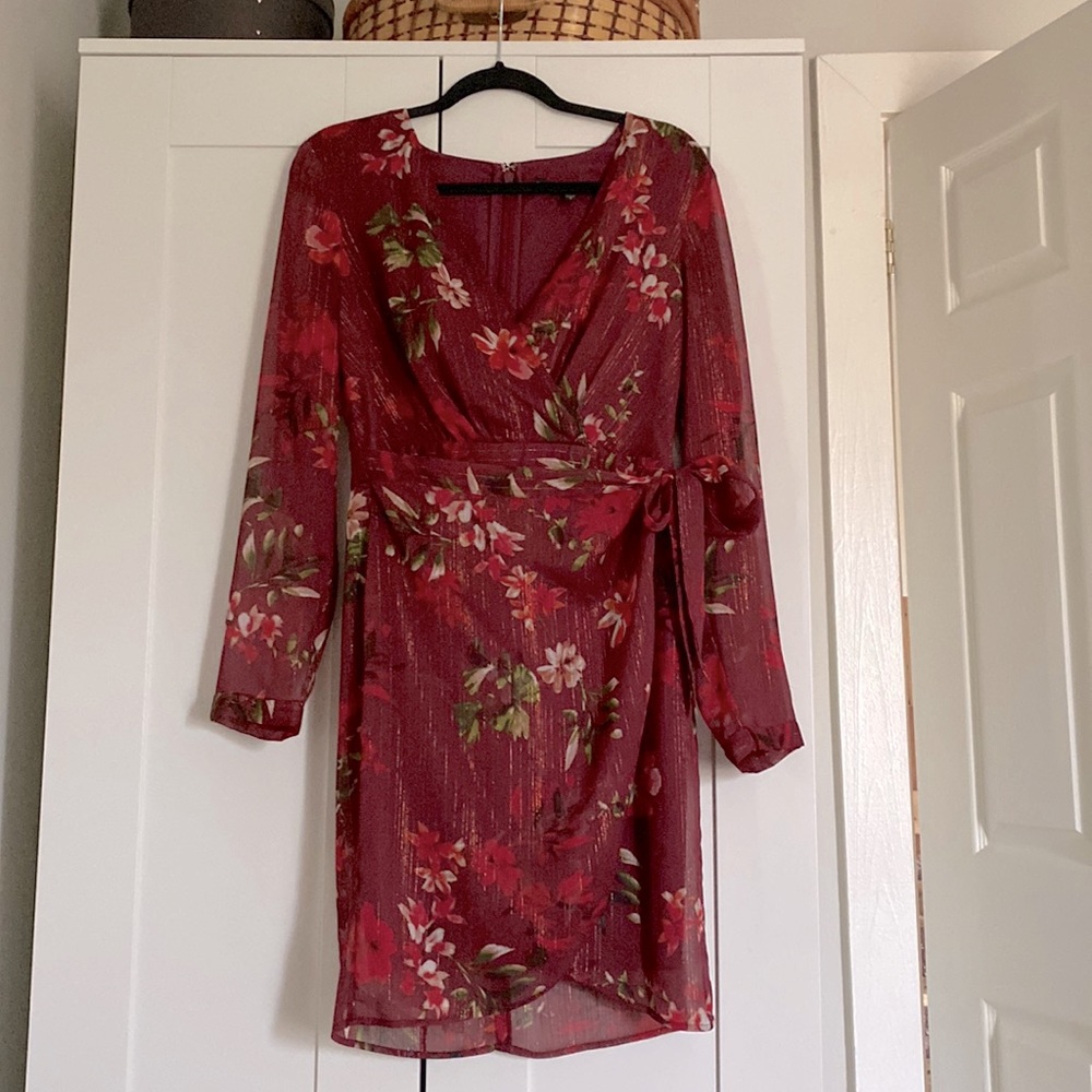 GUESS Long Sleeve Camila Floral Dress in Wine Red Size 6